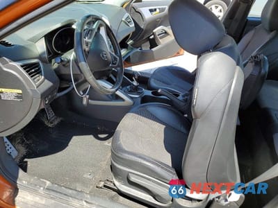 Zdjęcie 7 z 12 samochodu: 2012 HYUNDAI VELOSTER BASE VIN:KMHTC6AD6CU023641 - miniatura