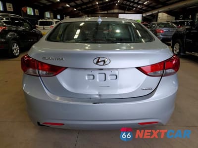 Zdjęcie 6 z 12 samochodu: 2013 HYUNDAI ELANTRA LIMITED VIN:5NPDH4AE9DH268050 - miniatura