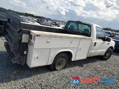 Trzecie zdjęcie samochodu z tyłu: 2002 FORD F250 SUPER DUTY VIN:1FDNF20L92ED27122 - miniatura
