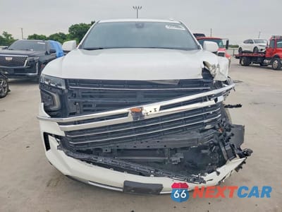 Piąte zdjęcie samochodu w środku: 2021 CHEVROLET TAHOE K1500 LT VIN:1GNSKNKDXMR406621 - miniatura
