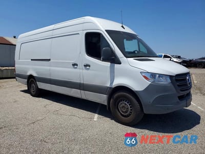 Czwarte zdjęcie samochodu z boku: 2023 MERCEDES BENZ SPRINTER 2500 DELIVERY VAN VIN:W1Y4NDHY8PT125689 - miniatura
