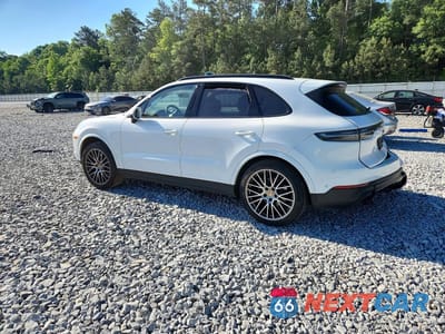 Drugie zdjęcie samochodu z przodu: 2023 PORSCHE CAYENNE BASE VIN:WP1AA2AY2PDA02089 - miniatura