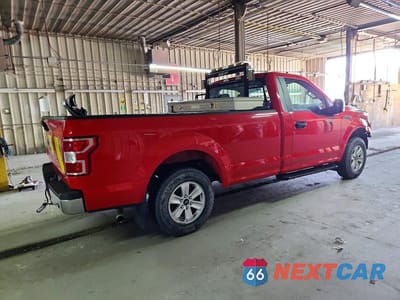 Trzecie zdjęcie samochodu z tyłu: 2020 FORD F150 VIN:1FTMF1CB4LKD83095 - miniatura