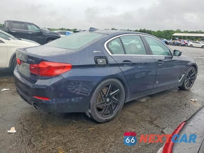 Trzecie zdjęcie samochodu z tyłu: 2019 BMW 530XE VIN:WBAJB1C5XKB375586 - miniatura