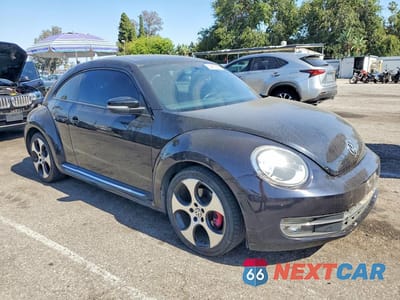 Czwarte zdjęcie samochodu z boku: 2012 VOLKSWAGEN BEETLE TURBO VIN:3VWVA7AT1CM628300 - miniatura