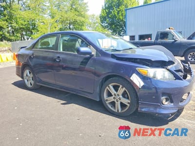 Czwarte zdjęcie samochodu z boku: 2013 TOYOTA COROLLA S VIN:2T1BU4EE8DC946917 - miniatura