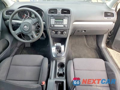 Zdjęcie 8 z 12 samochodu: 2010 VOLKSWAGEN GOLF VIN:WVWBB7AJXAW304759 - miniatura