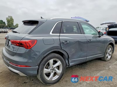 Trzecie zdjęcie samochodu z tyłu: 2021 AUDI Q3 PREMIUM 40 VIN:WA1AUCF34M1126870 - miniatura