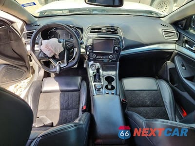 Zdjęcie 8 z 12 samochodu: 2018 NISSAN MAXIMA 3.5 SR VIN:1N4AA6AP7JC364681 - miniatura