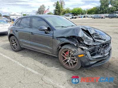 Czwarte zdjęcie samochodu z boku: 2023 PORSCHE MACAN S VIN:WP1AG2A52PLB38359 - miniatura