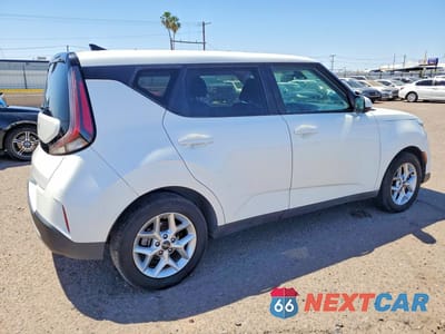 Trzecie zdjęcie samochodu z tyłu: 2023 KIA SOUL LX VIN:KNDJ23AU7P7877409 - miniatura