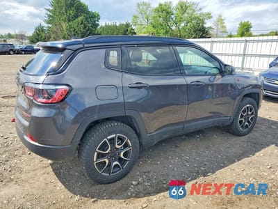 Trzecie zdjęcie samochodu z tyłu: 2024 JEEP COMPASS TRAILHAWK VIN:3C4NJDDN9RT140788 - miniatura