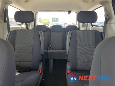 Zdjęcie 10 z 13 samochodu: 2009 DODGE GRAND CARAVAN SE VIN:2D8HN44E49R621733 - miniatura
