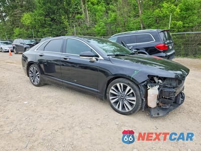 Czwarte zdjęcie samochodu z boku: 2019 LINCOLN MKZ RESERVE II VIN:3LN6L5F91KR601694 - miniatura