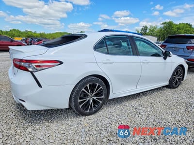 Trzecie zdjęcie samochodu z tyłu: 2019 TOYOTA CAMRY SE VIN:4T1B11HK9KU743944 - miniatura