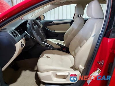 Zdjęcie 7 z 12 samochodu: 2012 VOLKSWAGEN JETTA SE VIN:3VWDP7AJ1CM423956 - miniatura