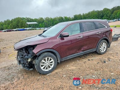 2017 KIA SORENTO LX 5XYPG4A34HG249322 - główne zdjęcie licytacji z USA - miniatura