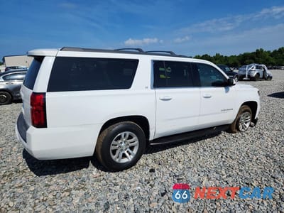 Trzecie zdjęcie samochodu z tyłu: 2016 CHEVROLET SUBURBAN K1500 LT VIN:1GNSKHKCXGR221837 - miniatura