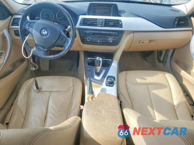 Zdjęcie 8 z 12 samochodu: 2013 BMW 328 I VIN:WBA3A5C55DF358127 - miniatura