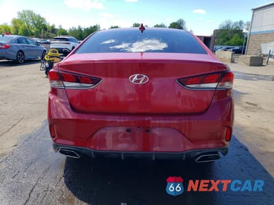 Zdjęcie 6 z 13 samochodu: 2018 HYUNDAI SONATA SPORT VIN:5NPE34AF1JH606497 - miniatura