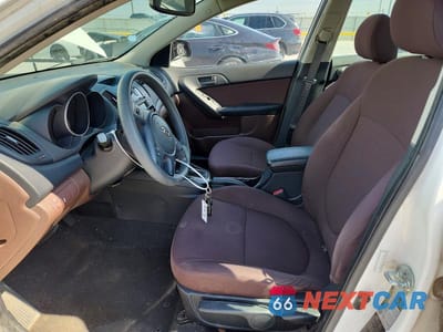 Zdjęcie 7 z 12 samochodu: 2011 KIA FORTE EX VIN:KNAFU4A29B5403841 - miniatura