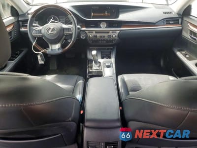 Zdjęcie 8 z 13 samochodu: 2018 LEXUS ES 350 VIN:58ABK1GG1JU081102 - miniatura