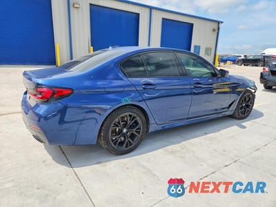 Trzecie zdjęcie samochodu z tyłu: 2022 BMW 540 XI VIN:WBA73BJ03NWX46136 - miniatura