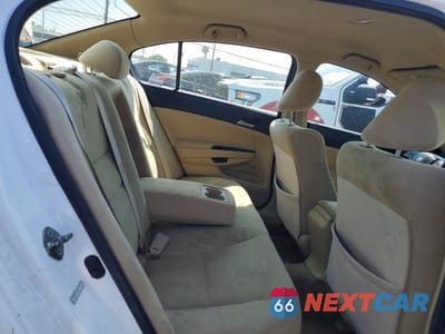 Zdjęcie 10 z 13 samochodu: 2011 HONDA ACCORD LX VIN:1HGCP2F32BA112366 - miniatura