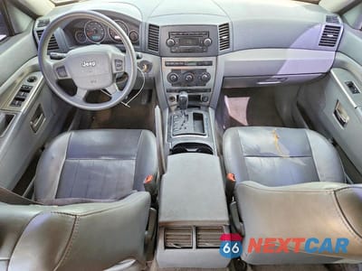 Zdjęcie 8 z 13 samochodu: 2006 JEEP GRAND CHEROKEE LAREDO VIN:1J4GS48K56C178350 - miniatura