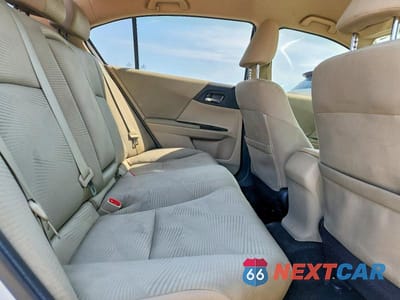 Zdjęcie 10 z 12 samochodu: 2016 HONDA ACCORD LX VIN:1HGCR2F30GA003616 - miniatura
