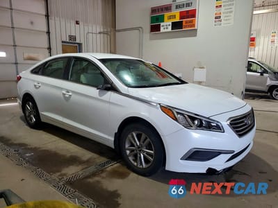 Czwarte zdjęcie samochodu z boku: 2016 HYUNDAI SONATA SE VIN:5NPE24AF7GH294486 - miniatura