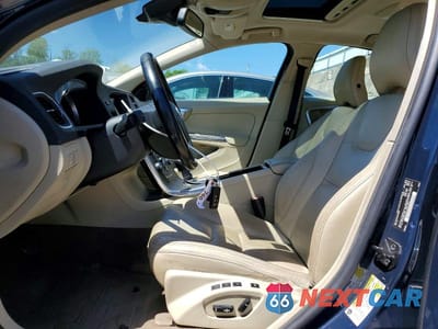 Zdjęcie 7 z 12 samochodu: 2013 VOLVO S60 T5 VIN:YV1612FH8D2192059 - miniatura