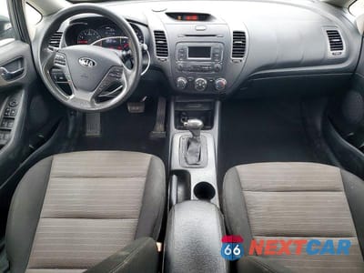 Zdjęcie 8 z 12 samochodu: 2016 KIA FORTE LX VIN:KNAFK5A88G5635595 - miniatura