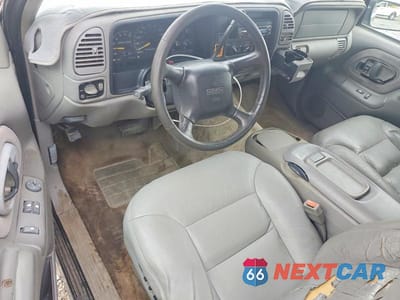 Zdjęcie 8 z 12 samochodu: 1998 GMC SIERRA C1500 VIN:1GTEC19R8WR512940 - miniatura