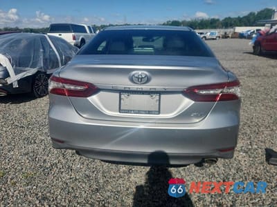 Zdjęcie 6 z 12 samochodu: 2018 TOYOTA CAMRY XLE VIN:4T1B11HK8JU133032 - miniatura