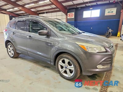 Czwarte zdjęcie samochodu z boku: 2015 FORD ESCAPE SE VIN:1FMCU9GX4FUA11766 - miniatura