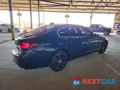 Trzecie zdjęcie samochodu z tyłu: 2022 BMW 530 I VIN:WBA53BH02NWX47453 - miniatura