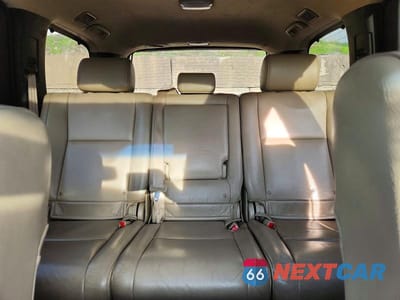 Zdjęcie 10 z 13 samochodu: 2010 TOYOTA SEQUOIA LIMITED VIN:5TDJY5G14AS034434 - miniatura