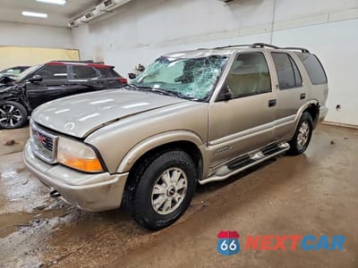 2000 GMC JIMMY / ENVOY 1GKDT13W6Y2263581 - główne zdjęcie licytacji z USA - miniatura