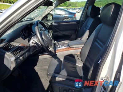 Zdjęcie 7 z 13 samochodu: 2010 BMW X5 XDRIVE30I VIN:5UXFE4C52AL277161 - miniatura