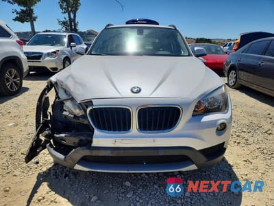 Piąte zdjęcie samochodu w środku: 2014 BMW X1 SDRIVE28I VIN:WBAVM1C54EVW47094 - miniatura