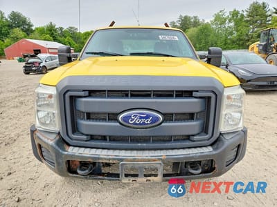 Piąte zdjęcie samochodu w środku: 2015 FORD F250 SUPER DUTY VIN:1FT7X2BT9FED10026 - miniatura