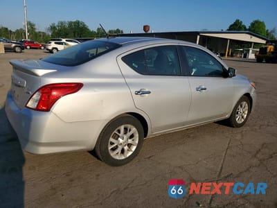 Trzecie zdjęcie samochodu z tyłu: 2018 NISSAN VERSA SV VIN:3N1CN7AP2JL824978 - miniatura