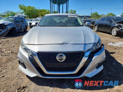Piąte zdjęcie samochodu w środku: 2020 NISSAN ALTIMA S VIN:1N4BL4BV3LC217941 - miniatura
