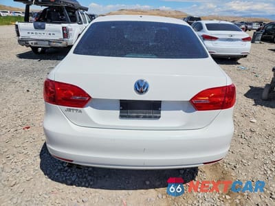 Zdjęcie 6 z 12 samochodu: 2013 VOLKSWAGEN JETTA BASE VIN:3VW2K7AJ6DM410417 - miniatura