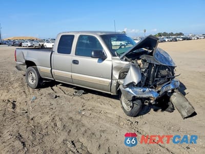Czwarte zdjęcie samochodu z boku: 1999 CHEVROLET SILVERADO C2500 VIN:1GCFC29U1XZ109379 - miniatura