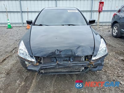 Piąte zdjęcie samochodu w środku: 2004 HONDA ACCORD EX VIN:1HGCM56824A027858 - miniatura