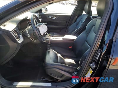 Zdjęcie 7 z 12 samochodu: 2020 VOLVO S60 T6 MOMENTUM VIN:7JRA22TK0LG038316 - miniatura