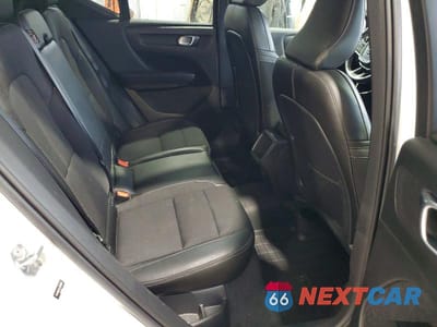 Zdjęcie 11 z 13 samochodu: 2020 VOLVO XC40 T5 MOMENTUM VIN:YV4162UK2L2204086 - miniatura