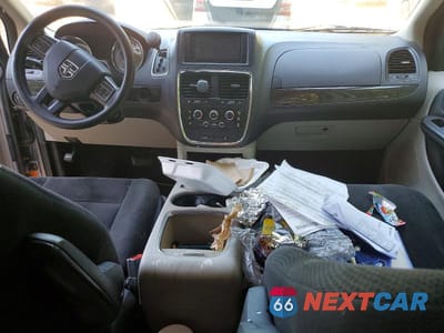 Zdjęcie 8 z 13 samochodu: 2016 DODGE GRAND CARAVAN SXT VIN:2C4RDGCGXGR169343 - miniatura